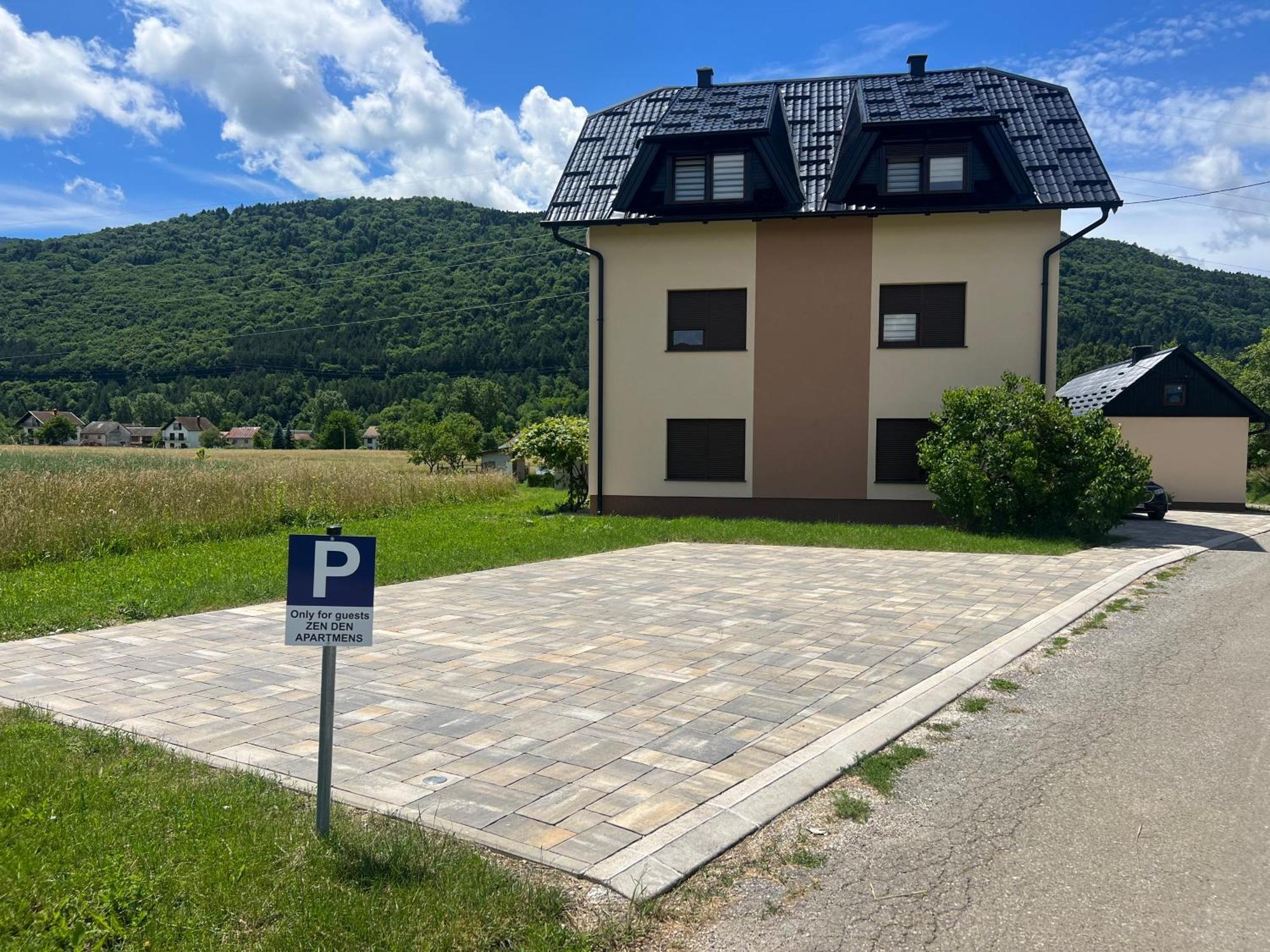 Zen Den Apartments Otočac Esterno foto